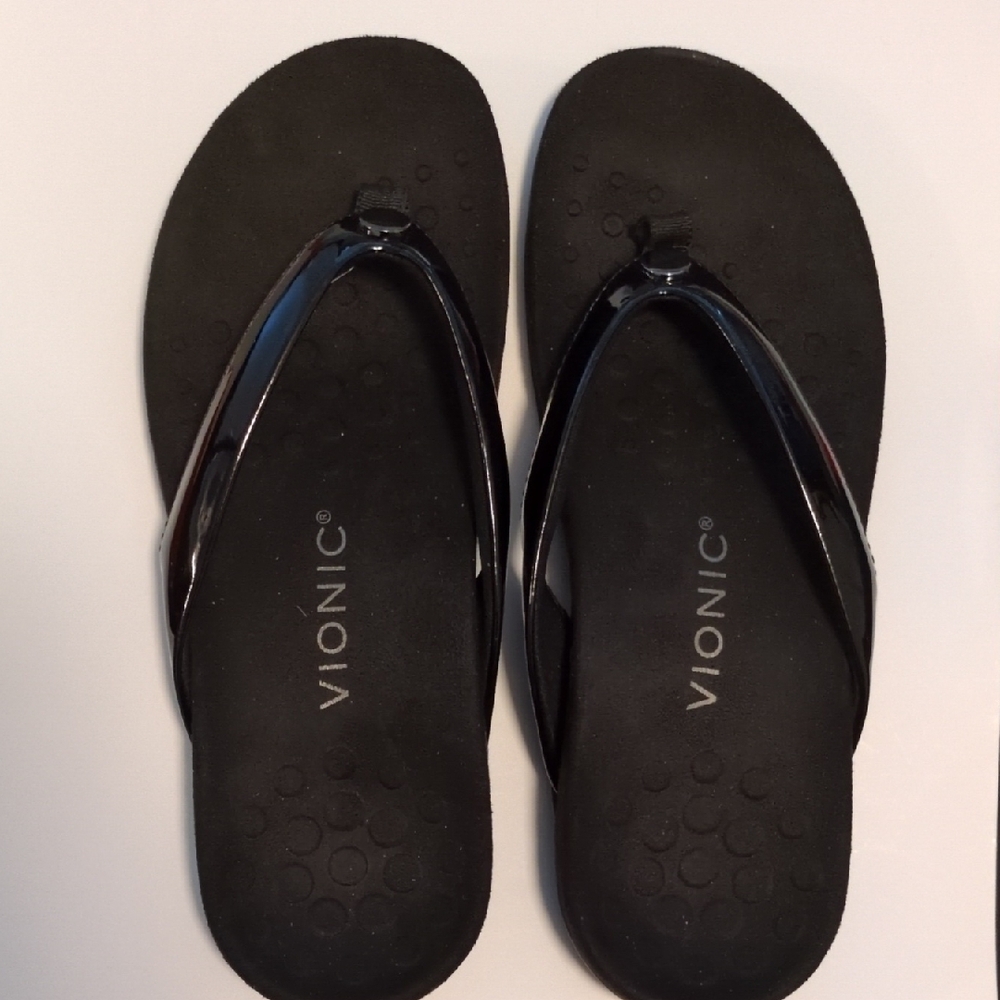 Vionic Black Sandals with Cushioned Footbed